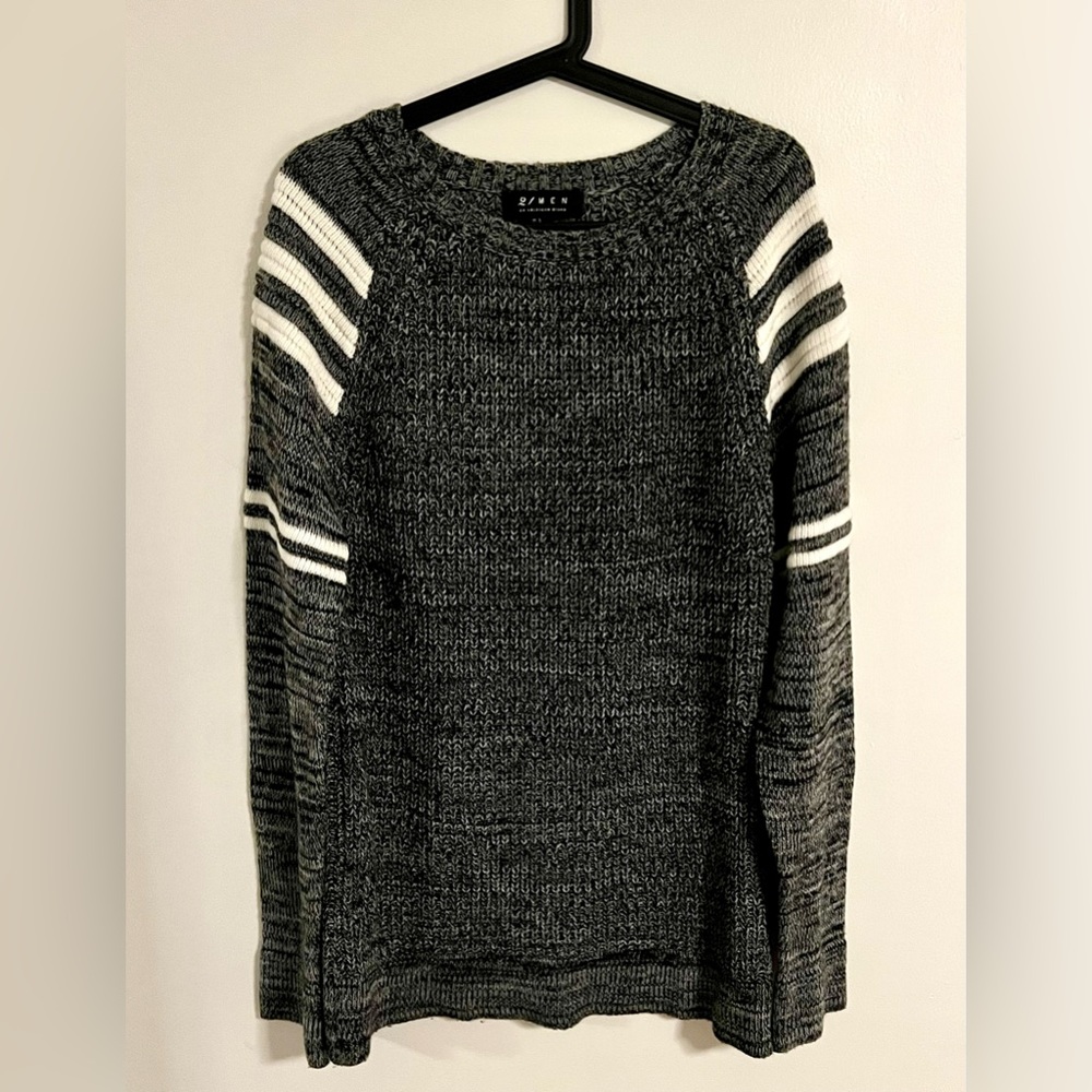 Men’s sweater. Forever 21